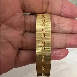 Vintage Gold Tone Bangle Kitsch Bracelet